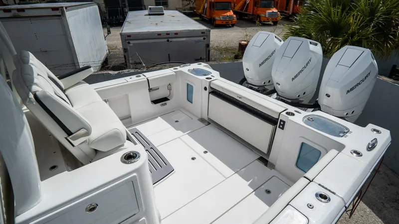 Slide: The Image of Tidewater 380 CC Adventure 2026 - 5799872