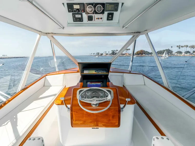 Slide: The Image of Merritt Yachts 55 Convertible 1981 - 5759601