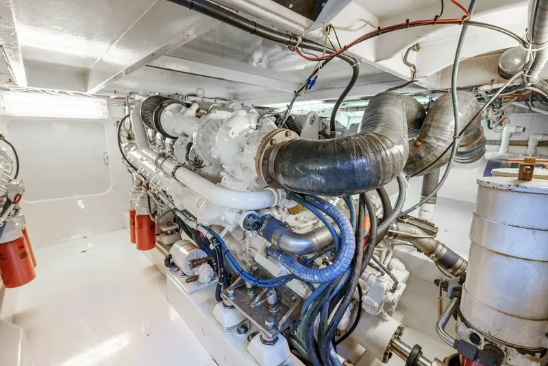 Slide: The Image of Merritt Yachts 55 Convertible 1981 - 5759620