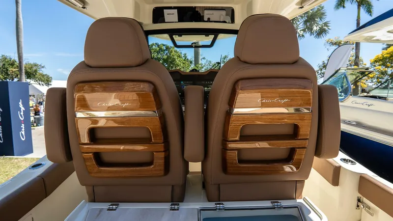 Slide: The Image of Chris-Craft Catalina 2026 - 5799941