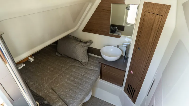 Slide: The Image of Chris-Craft Catalina 2026 - 5799906