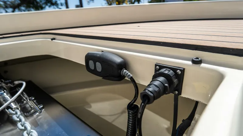 Slide: The Image of Chris-Craft Catalina 2026 - 5799913