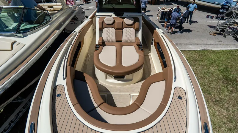 Slide: The Image of Chris-Craft Catalina 2026 - 5799916