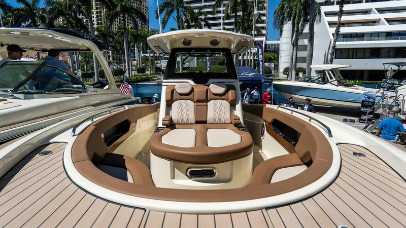 Slide: The Image of Chris-Craft Catalina 2026 - 5799918