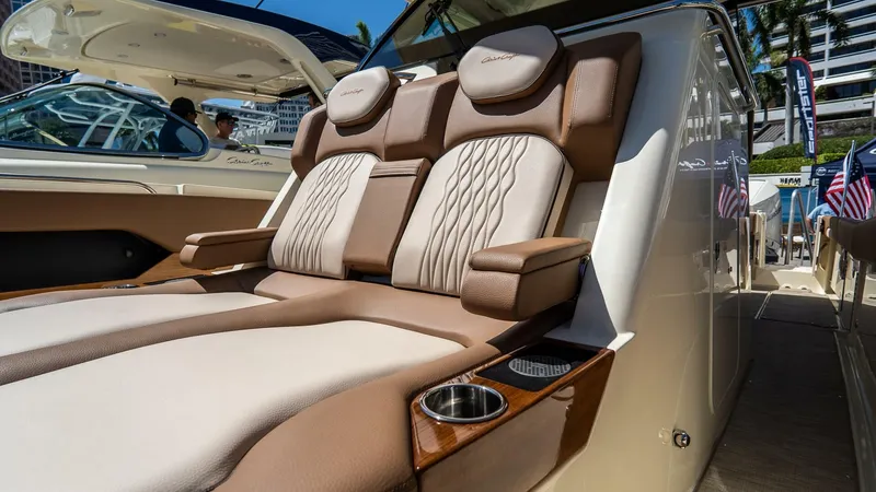 Slide: The Image of Chris-Craft Catalina 2026 - 5799924