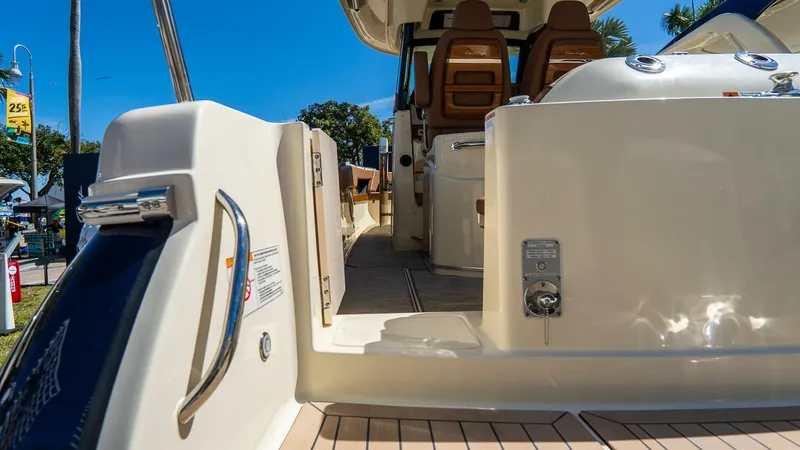 Slide: The Image of Chris-Craft Catalina 2026 - 5799897