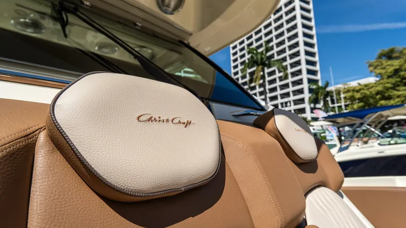Slide: The Image of Chris-Craft Catalina 2026 - 5799927