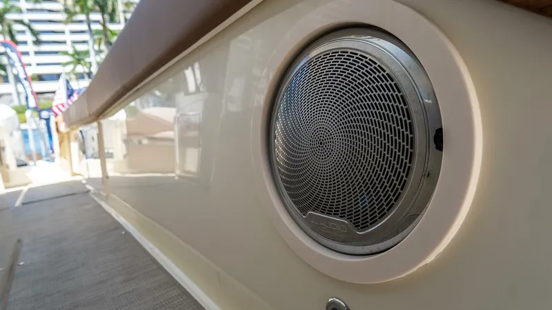 Slide: The Image of Chris-Craft Catalina 2026 - 5799939