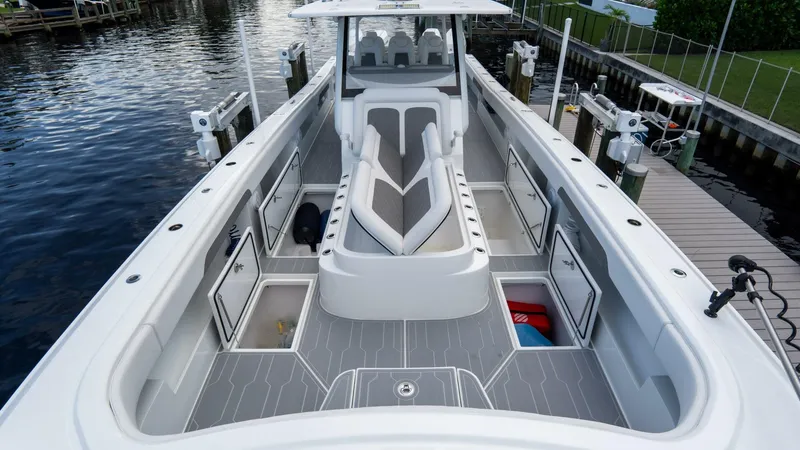 Slide: The Image of Front Runner 43 2025 - 5821619