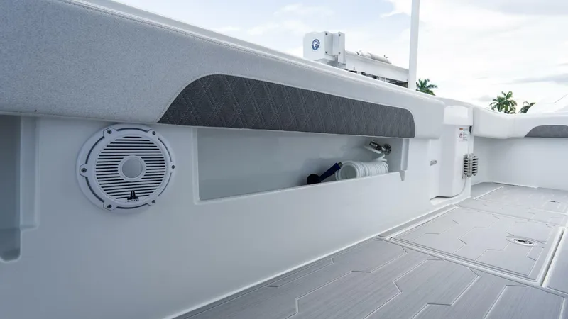 Slide: The Image of Front Runner 43 2025 - 5821628