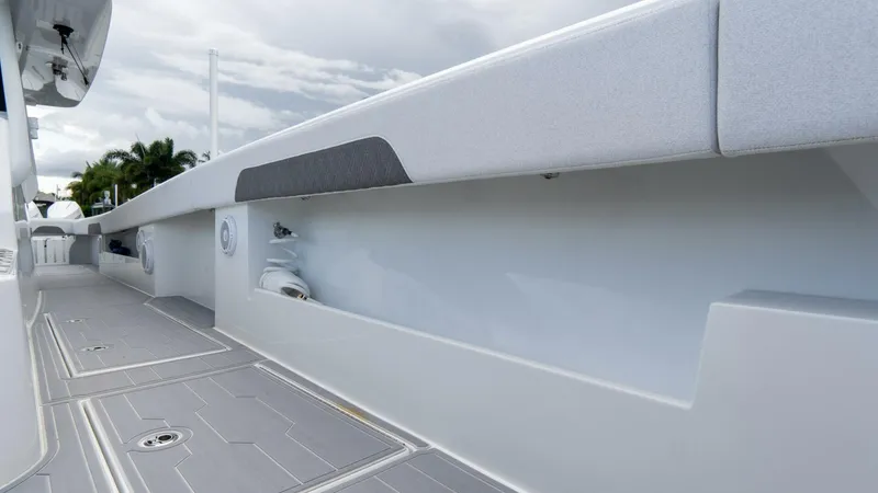 Slide: The Image of Front Runner 43 2025 - 5821640