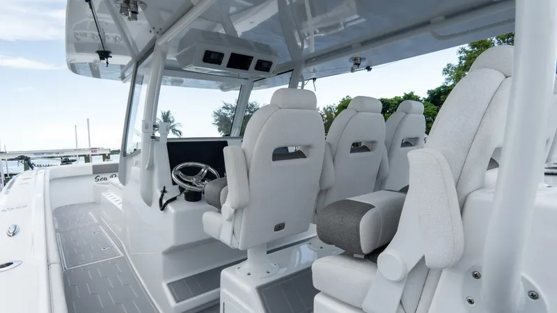 Slide: The Image of Front Runner 43 2025 - 5821647