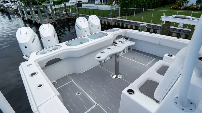 Slide: The Image of Front Runner 43 2025 - 5821654