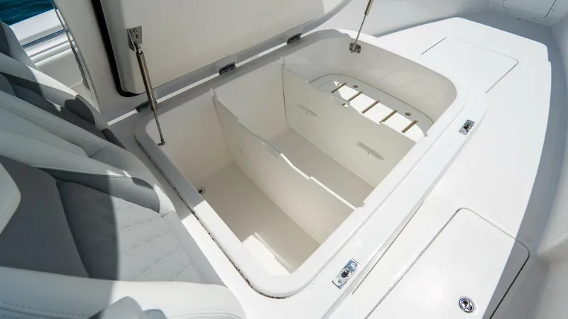 Slide: The Image of Invincible Open Fisherman 2023 - 5800000