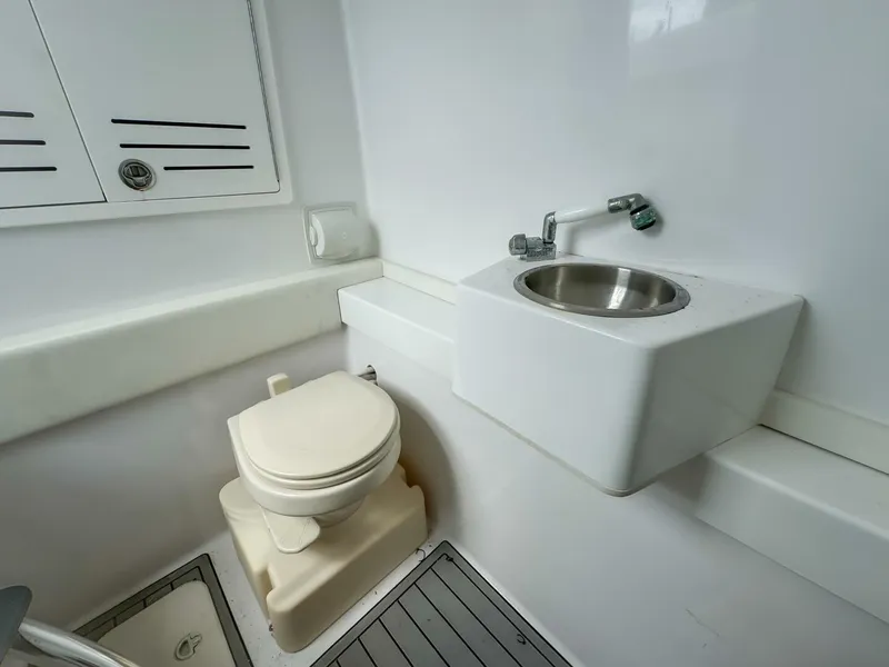 Slide: The Image of Front Runner 36 2023 - 5790172