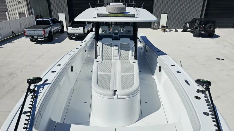 Slide: The Image of Costa Custom 34SV 2025 - 5746279