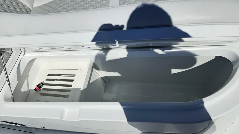 Slide: The Image of Costa Custom 34SV 2025 - 5746282