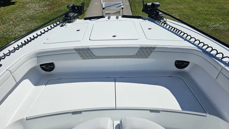 Slide: The Image of Costa Custom 34SV 2025 - 5746284