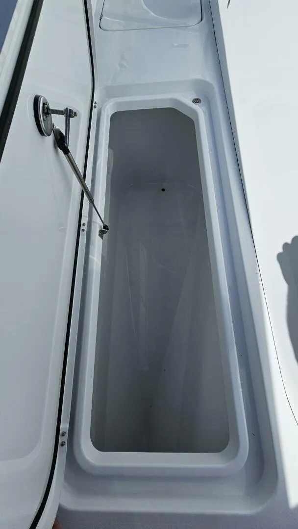 Slide: The Image of Costa Custom 34SV 2025 - 5746288