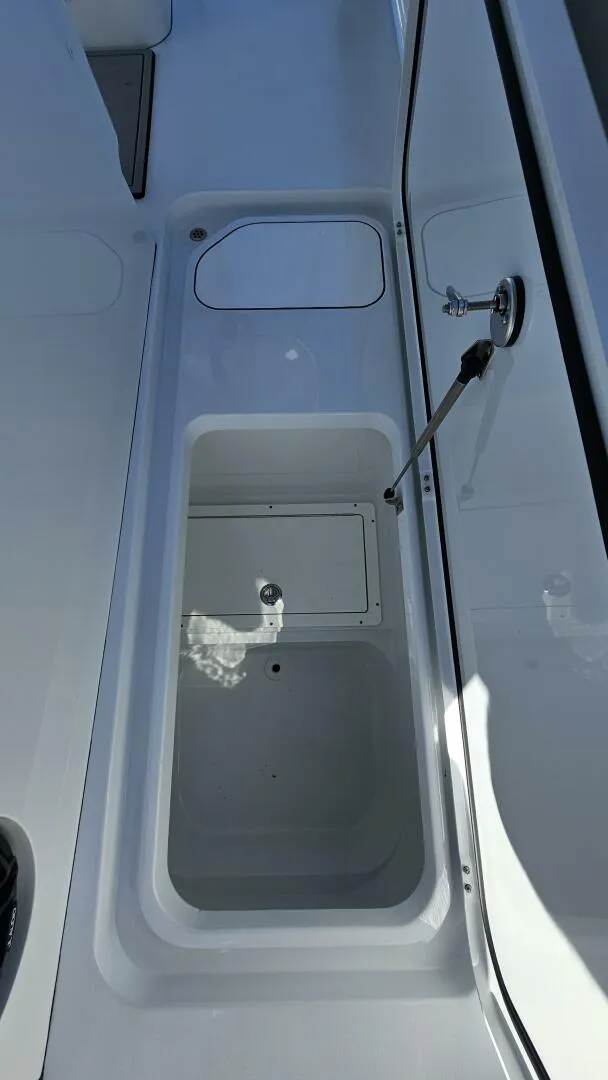 Slide: The Image of Costa Custom 34SV 2025 - 5746290