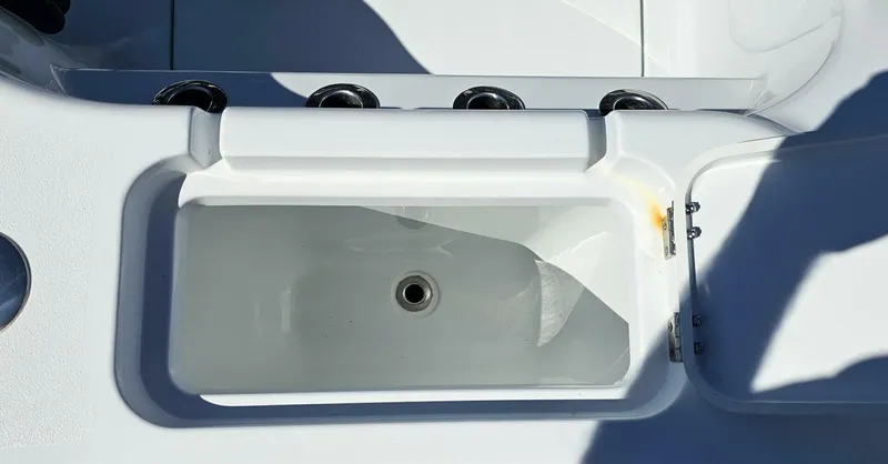 Slide: The Image of Costa Custom 34SV 2025 - 5746326