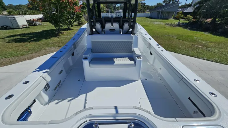 Slide: The Image of Costa Custom 34SV 2025 - 5746305