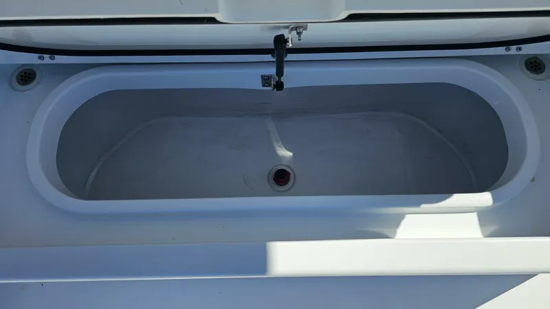 Slide: The Image of Costa Custom 34SV 2025 - 5746302