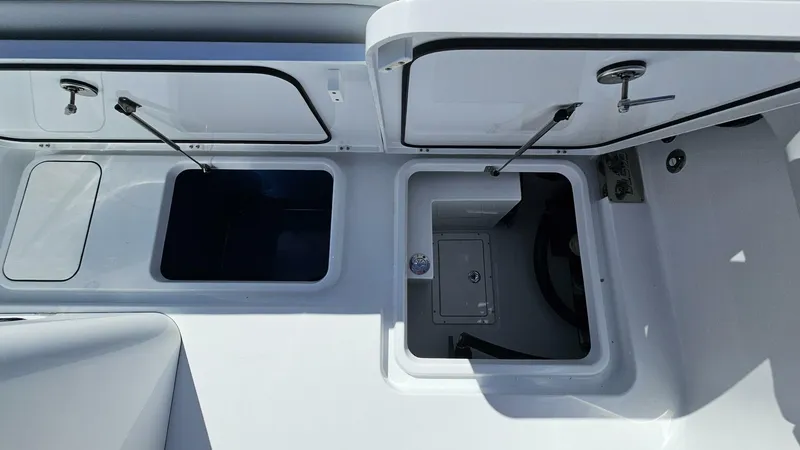 Slide: The Image of Costa Custom 34SV 2025 - 5746307