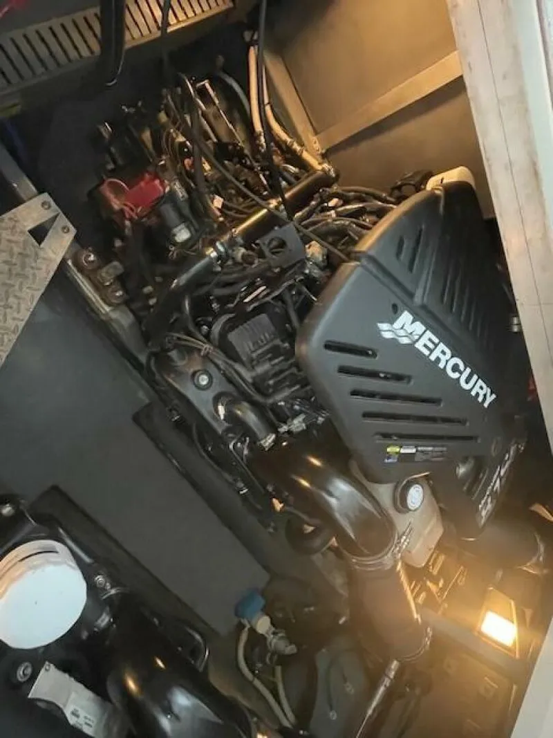 Slide: The Image of Sea Ray 370 Sundancer 1998 - 5754436