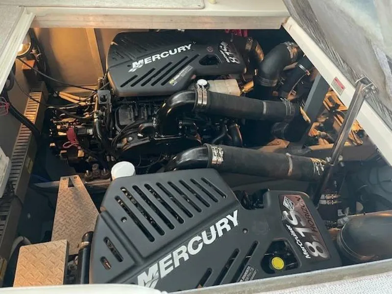 Slide: The Image of Sea Ray 370 Sundancer 1998 - 5754438