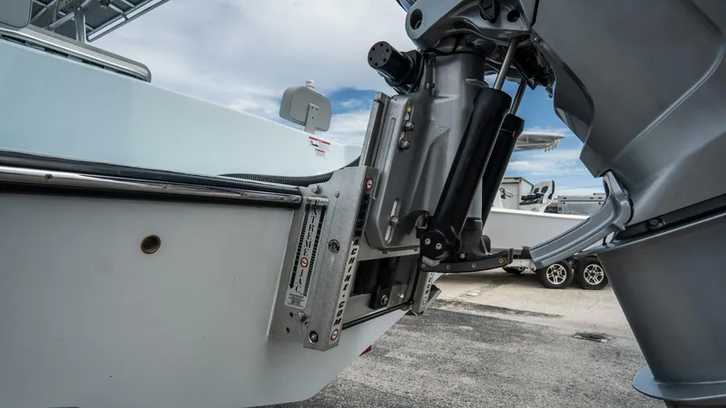 Slide: The Image of Contender Boats Inc Sport 2024 - 5800279