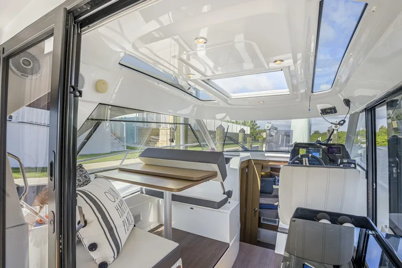 Slide: The Image of Beneteau Antares 9 2021 - 5746445