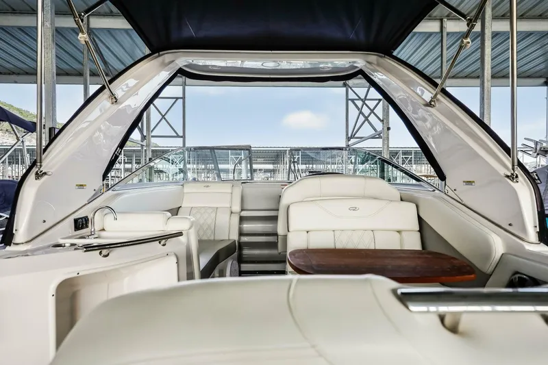 Slide: The Image of Regal 28 Express 2020 - 5746714