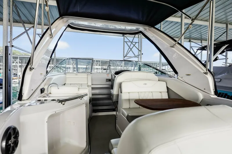 Slide: The Image of Regal 28 Express 2020 - 5746710