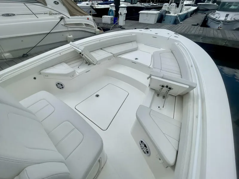 Slide: The Image of Regulator Marine 26XO 2023 - 5746611