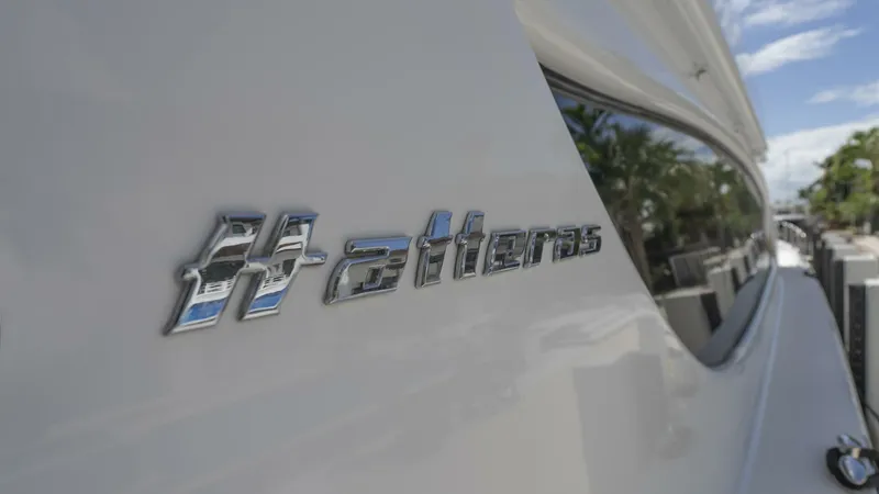 Slide: The Image of Hatteras 80 Gallopin- Starboard Side 2007 Hatteras 80 Gallopin - 5746643