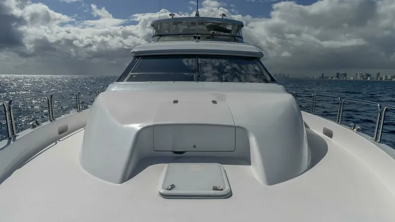 Slide: The Image of Hatteras 80 Gallopin- Bow 2007 Hatteras 80 Gallopin - 7648110