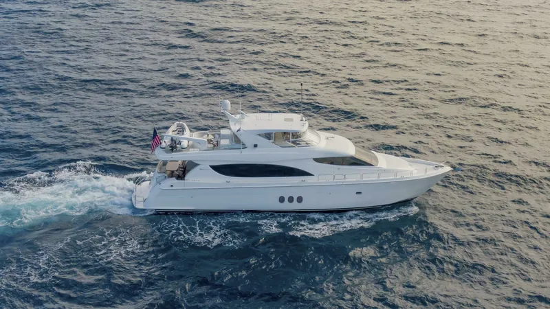 Slide: The Image of Hatteras 80 Gallopin-Starboard Profile 2007 Hatteras 80 Gallopin - 7648096