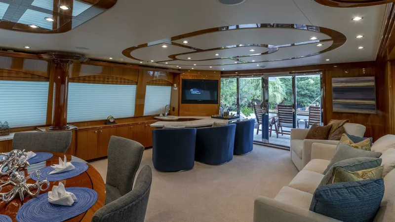Slide: The Image of Hatteras 80 Gallopin- Salon 2007 Hatteras 80 Gallopin - 7648115