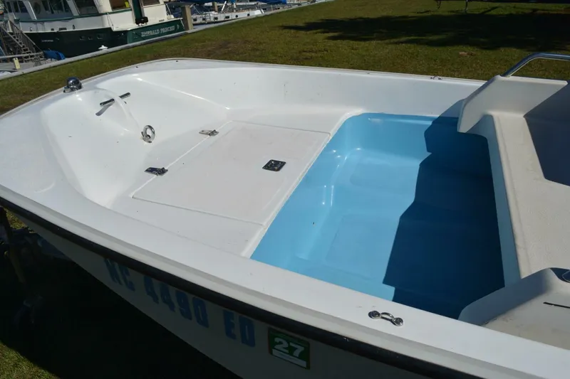 Slide: The Image of Boston Whaler 13 Sport 1990 - 5746823