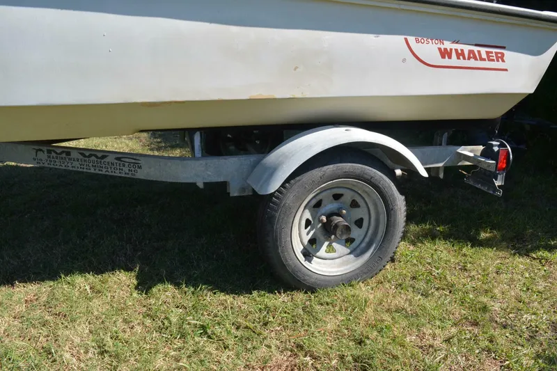 Slide: The Image of Boston Whaler 13 Sport 1990 - 5746827