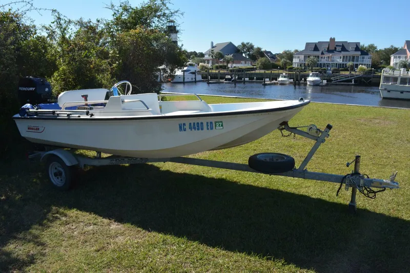 Slide: The Image of Boston Whaler 13 Sport 1990 - 5746815