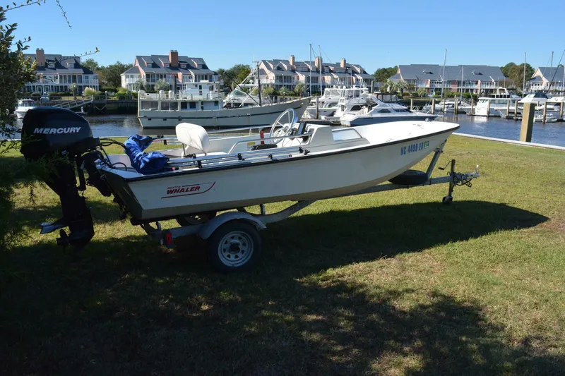 Slide: The Image of Boston Whaler 13 Sport 1990 - 5746816