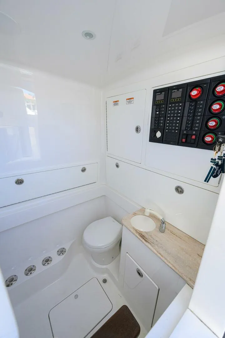 Slide: The Image of Head 2022 Valhalla V41 Center Console MISS ALLIED - 5747303