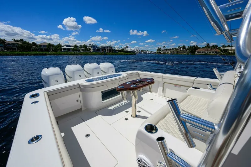 Slide: The Image of Port View of Cockpit 2022 Valhalla V41 Center Console MISS ALLIED - 7679736