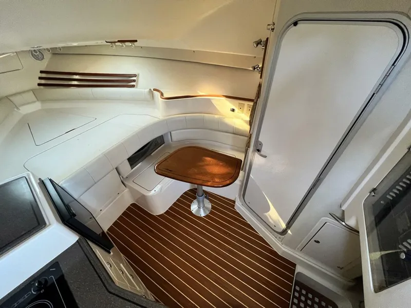 Slide: The Image of Grady-White Express 330 2004 - 5747040