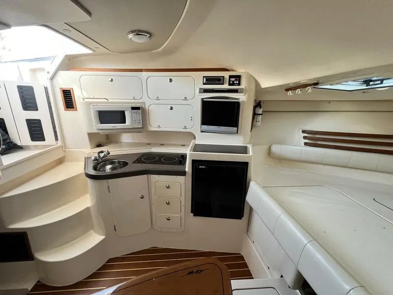 Slide: The Image of Grady-White Express 330 2004 - 5747043