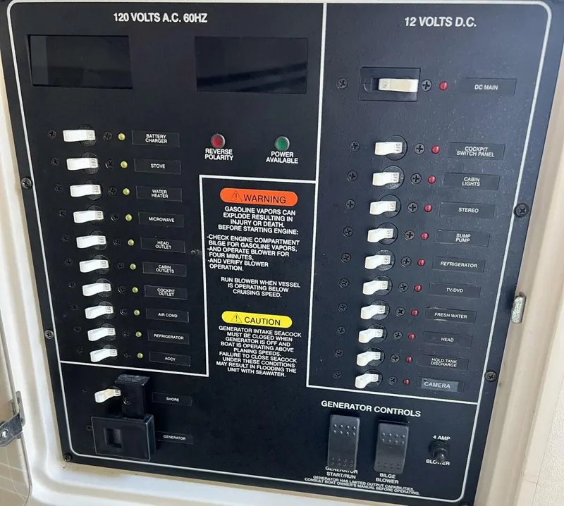 Slide: The Image of Grady-White Express 330 2004 - 5747047