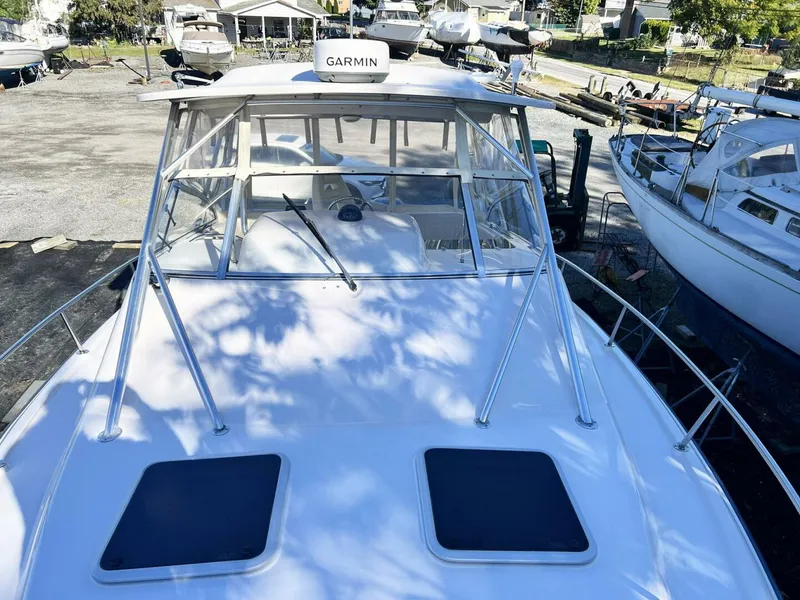 Slide: The Image of Grady-White Express 330 2004 - 5747049