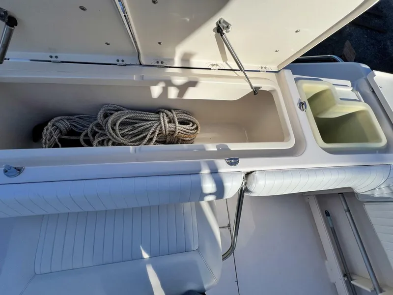 Slide: The Image of Grady-White Express 330 2004 - 5747055